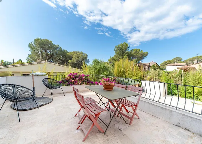 Piscine Privée Boulouris Сasa de vacaciones *